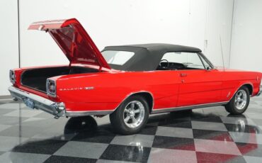 Ford-Galaxie-1966-Candy-Apple-Red-Black-18