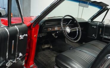Ford-Galaxie-1966-Candy-Apple-Red-Black-2
