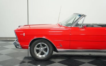 Ford-Galaxie-1966-Candy-Apple-Red-Black-20