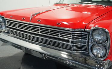 Ford-Galaxie-1966-Candy-Apple-Red-Black-30