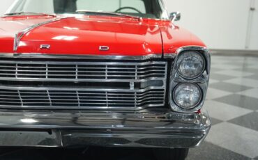 Ford-Galaxie-1966-Candy-Apple-Red-Black-31