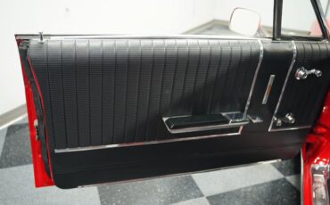 Ford-Galaxie-1966-Candy-Apple-Red-Black-43