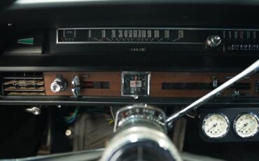 Ford-Galaxie-1966-Candy-Apple-Red-Black-48