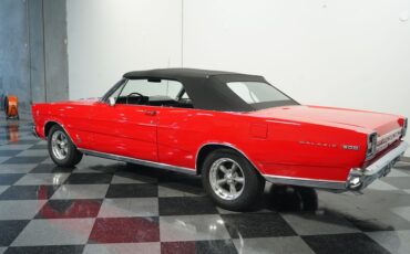 Ford-Galaxie-1966-Candy-Apple-Red-Black-5