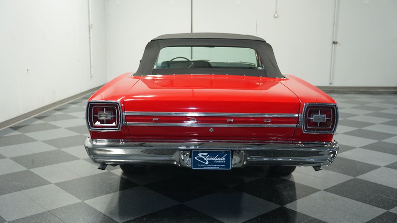 Ford-Galaxie-1966-Candy-Apple-Red-Black-7