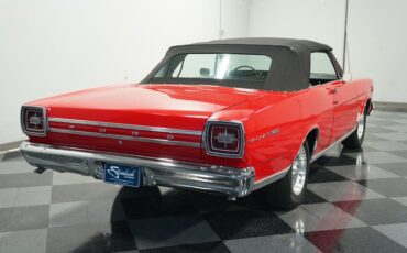 Ford-Galaxie-1966-Candy-Apple-Red-Black-8