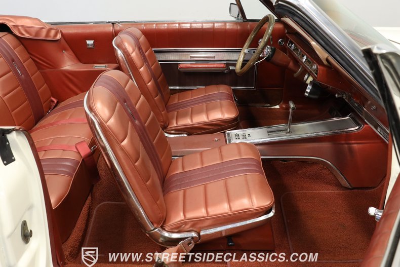 Ford-Galaxie-1966-White-Emberglo-46