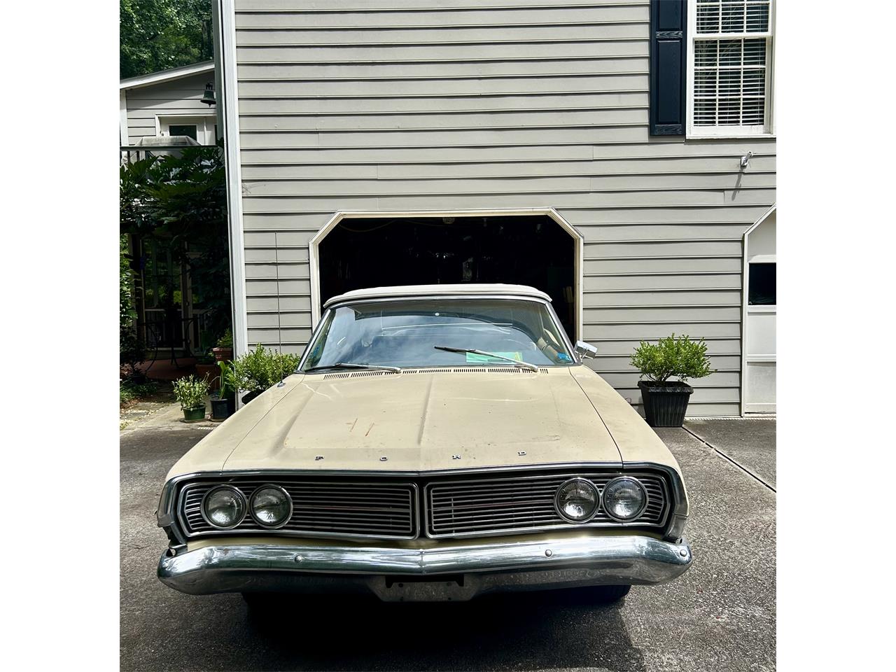 Ford-Galaxie-1968-Yellow-White-2