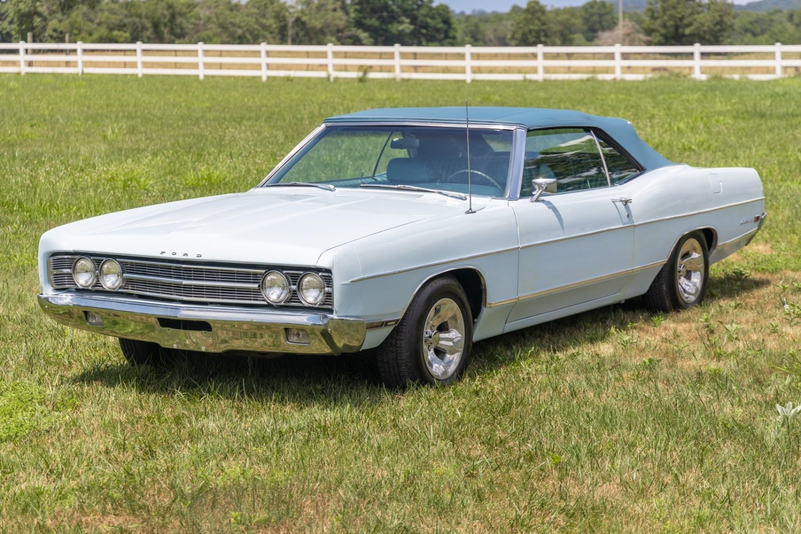 Ford-Galaxie-1969-Convertible-2