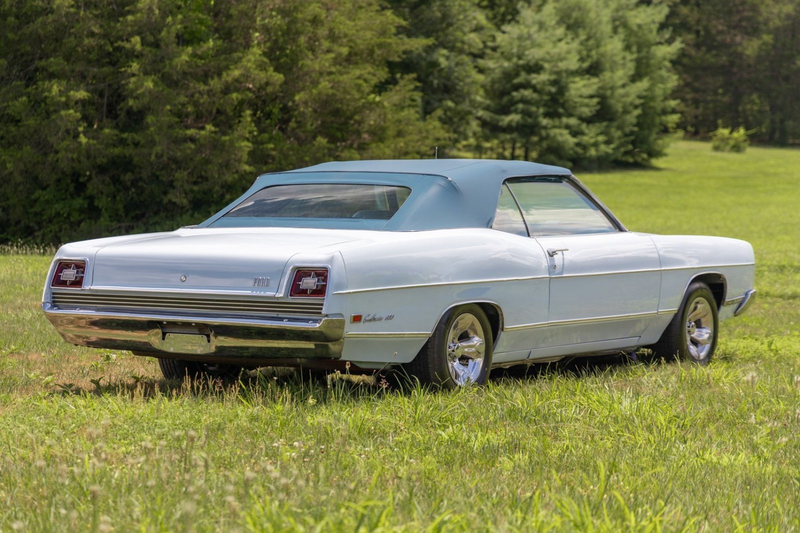 Ford-Galaxie-1969-Convertible-4