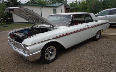 Ford-Galaxie-500-1962-White-Red