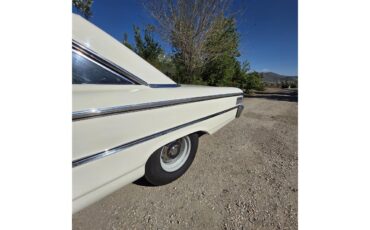 Ford-Galaxie-500-1963-Whimbelton-White-Black-10