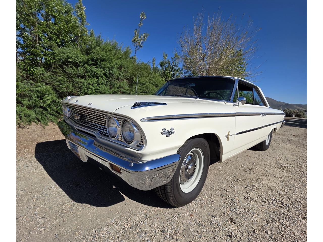 Ford-Galaxie-500-1963-Whimbelton-White-Black-13