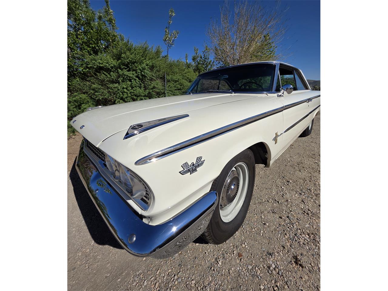 Ford-Galaxie-500-1963-Whimbelton-White-Black-16