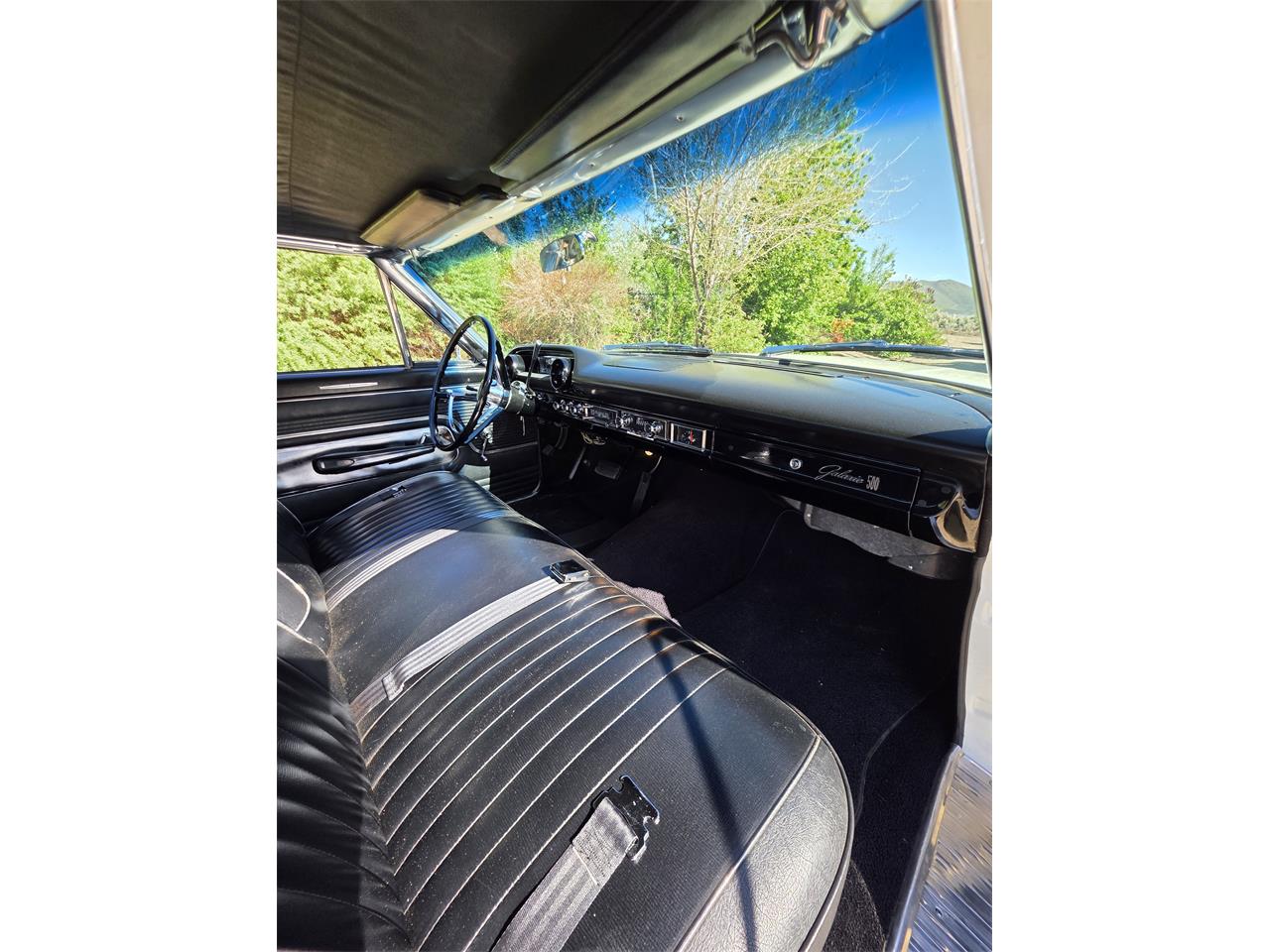 Ford-Galaxie-500-1963-Whimbelton-White-Black-22