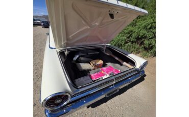Ford-Galaxie-500-1963-Whimbelton-White-Black-3