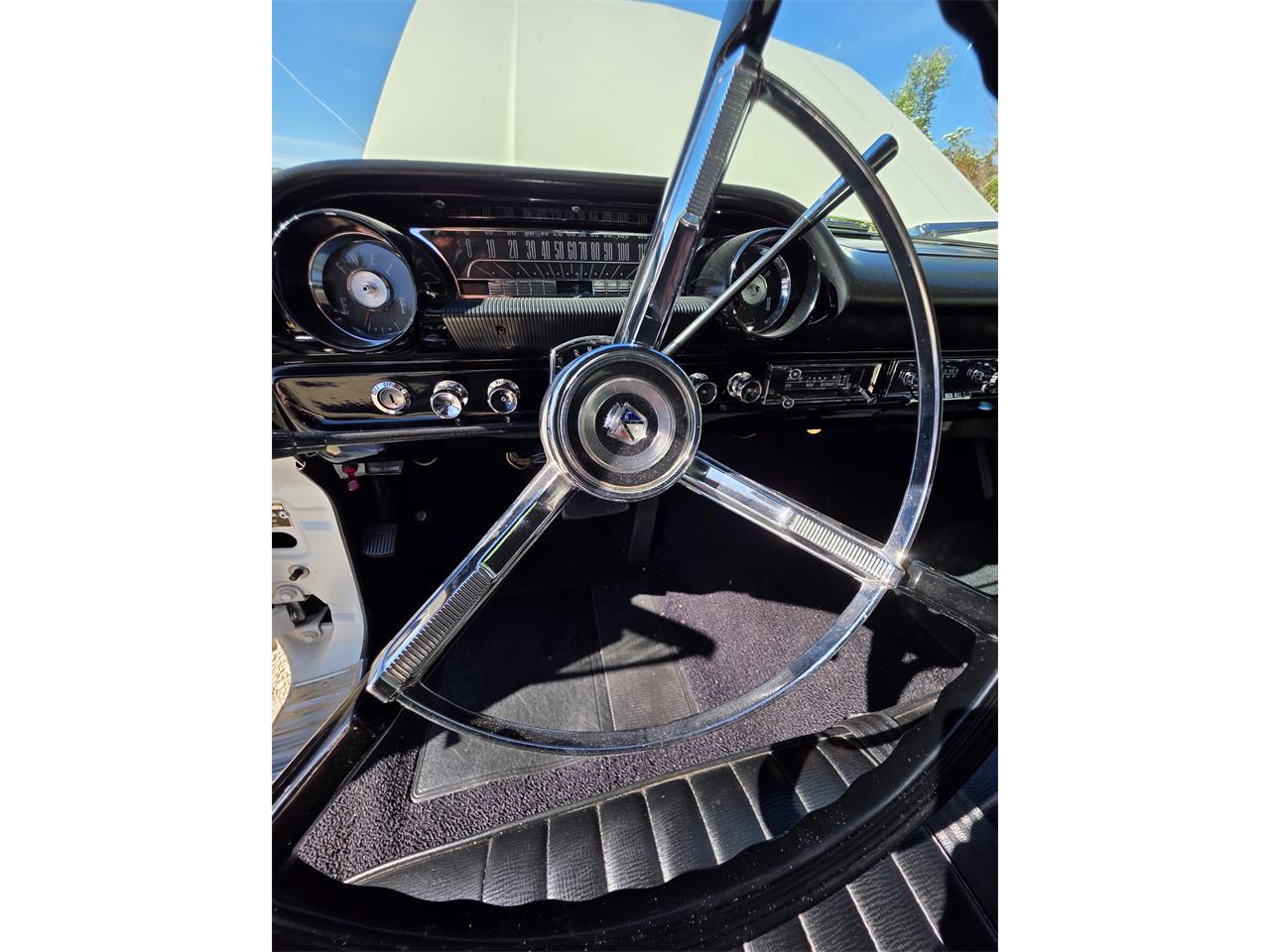 Ford-Galaxie-500-1963-Whimbelton-White-Black-32