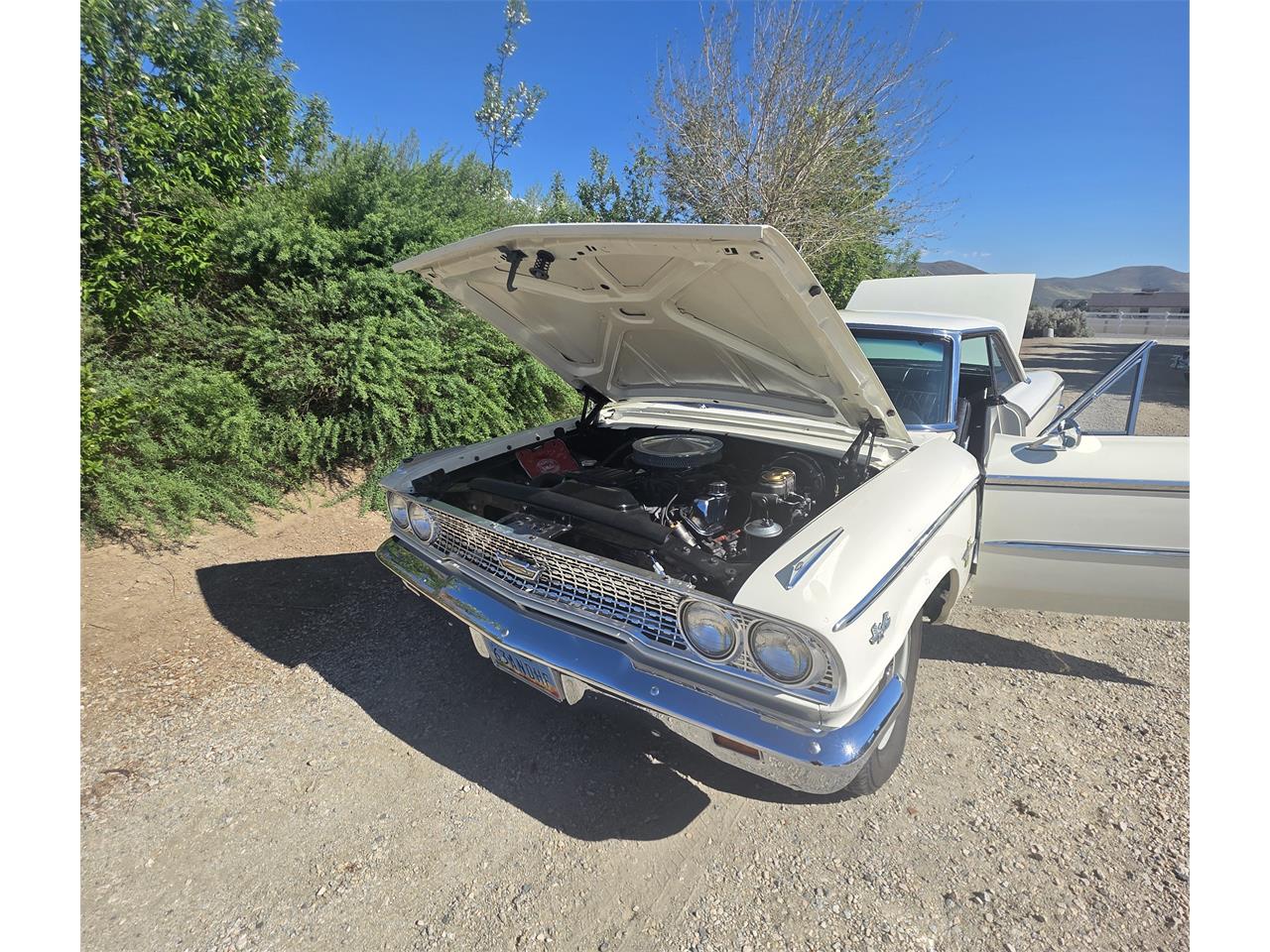 Ford-Galaxie-500-1963-Whimbelton-White-Black-37