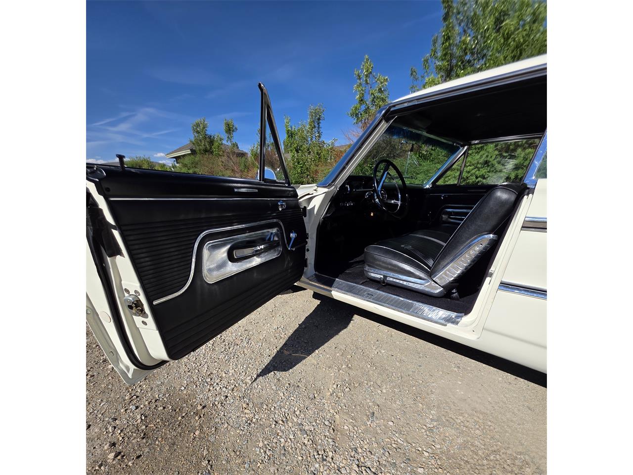 Ford-Galaxie-500-1963-Whimbelton-White-Black-45