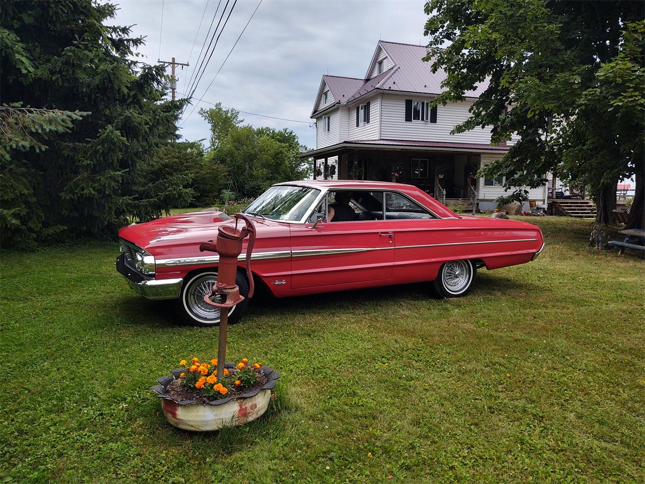 Ford-Galaxie-500-1964-Red-Black-and-Red-1