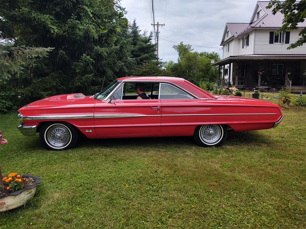 Ford-Galaxie-500-1964-Red-Black-and-Red-2