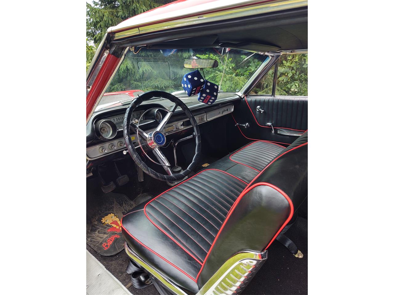 Ford-Galaxie-500-1964-Red-Black-and-Red-24