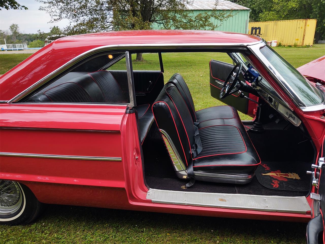 Ford-Galaxie-500-1964-Red-Black-and-Red-30