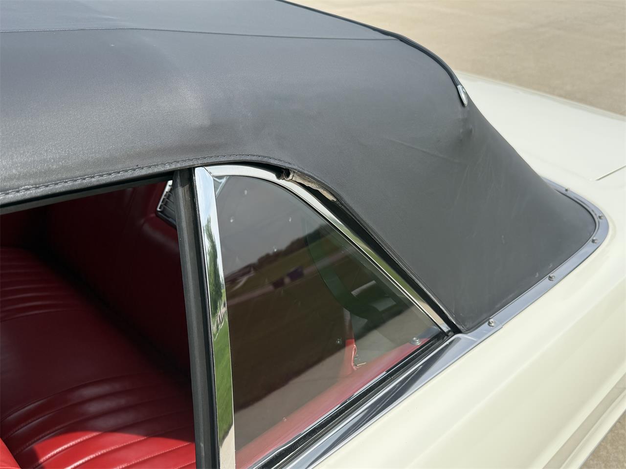 Ford-Galaxie-500-1965-White-Red-76