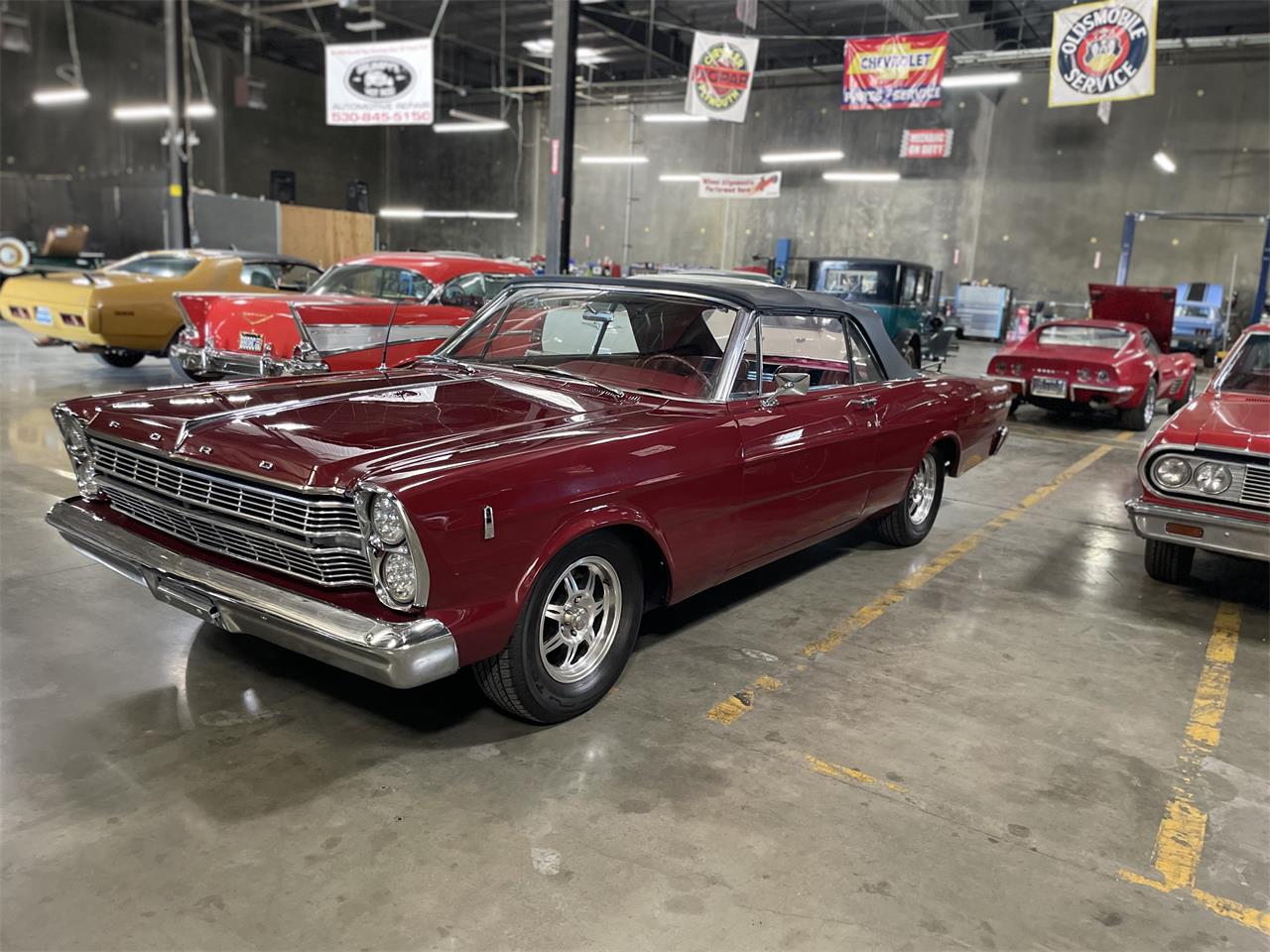 Ford-Galaxie-500-1966-Burgundy-Burgundy-3