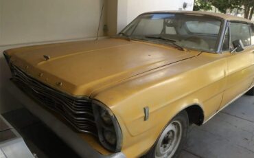 Ford-Galaxie-500-1966-Yellow-White