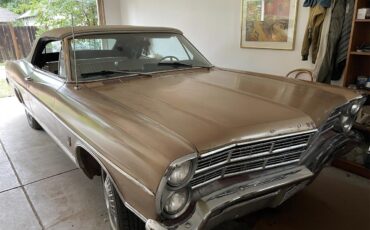 Ford-Galaxie-500-1967-Gold-Cream-2