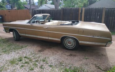Ford-Galaxie-500-1967-Gold-Cream-21