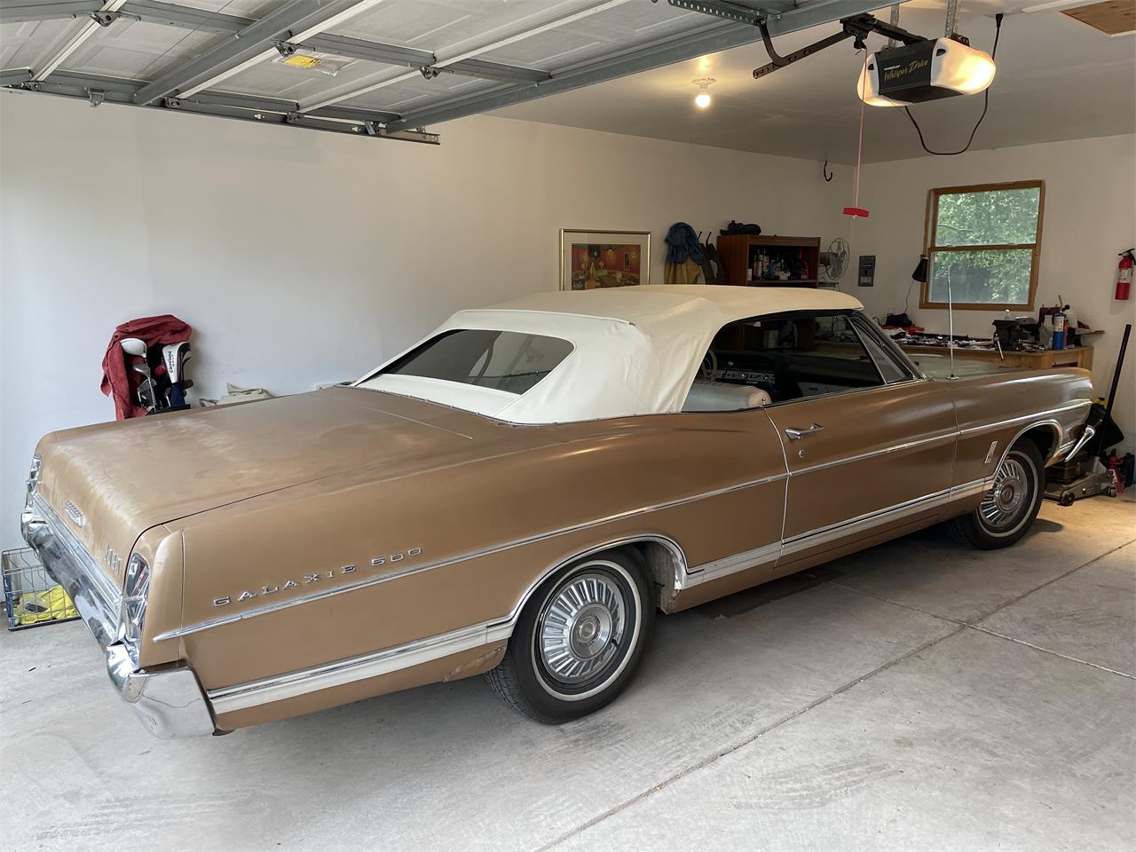 Ford-Galaxie-500-1967-Gold-Cream-3