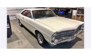 Ford-Galaxie-500-1967-White-Red-2