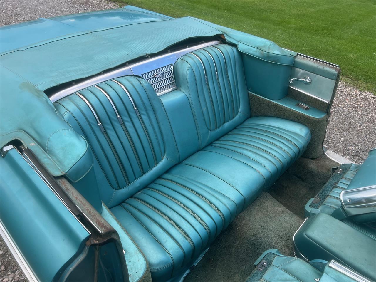 Ford-Galaxie-500-xl-1962-Turquoise-Turquoise-11