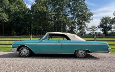 Ford-Galaxie-500-xl-1962-Turquoise-Turquoise-2