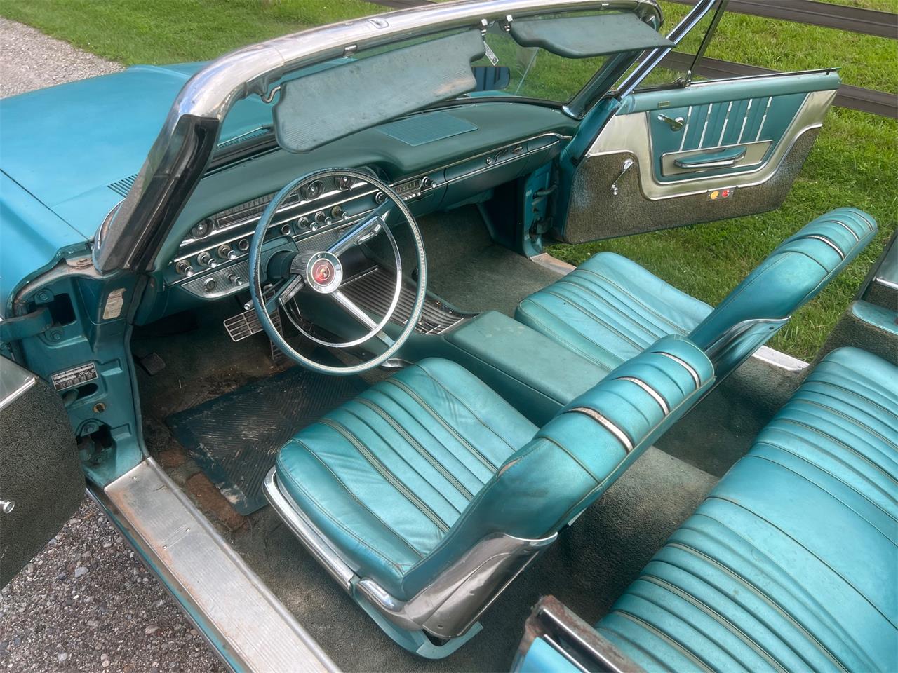 Ford-Galaxie-500-xl-1962-Turquoise-Turquoise-9