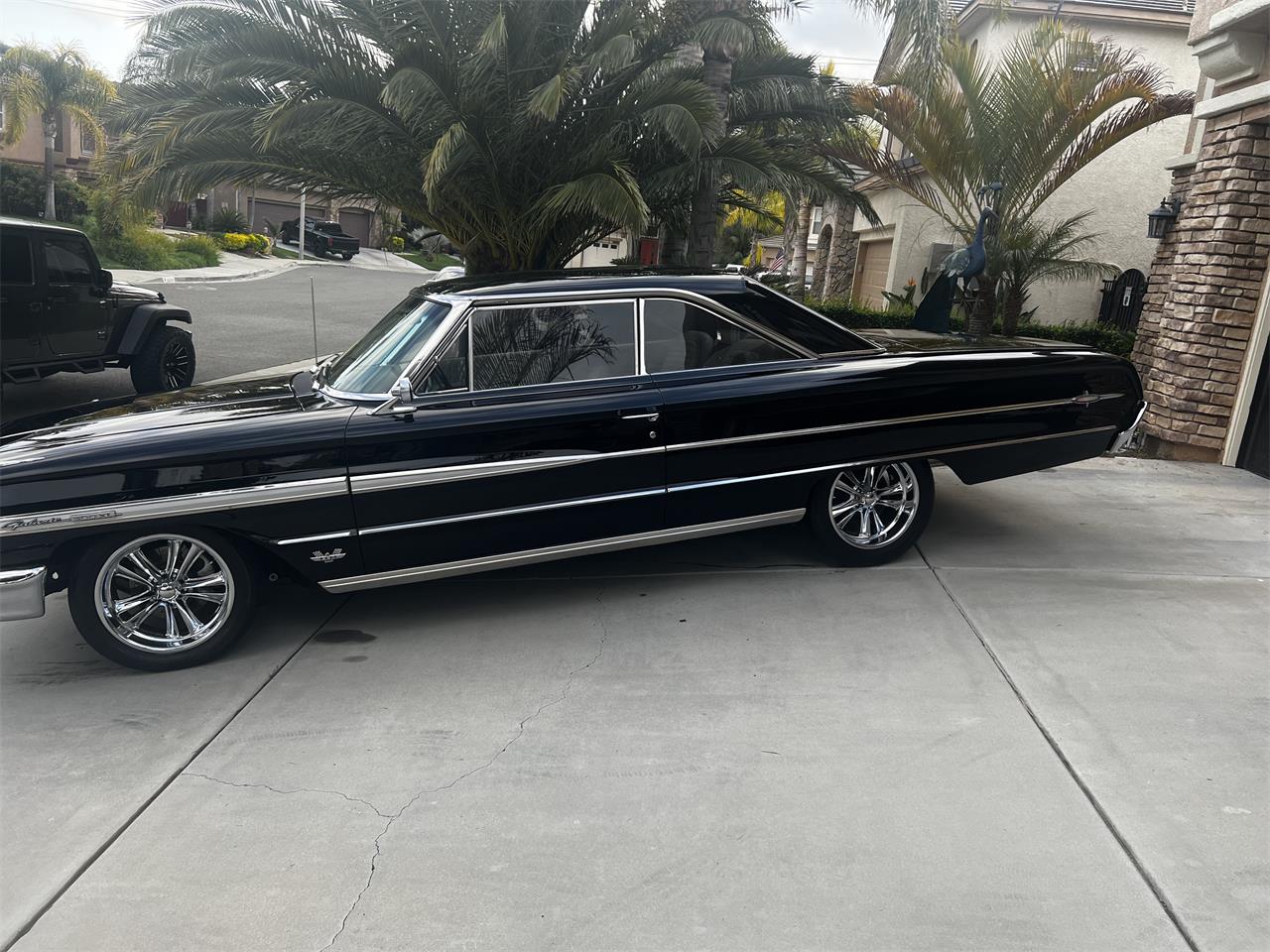 Ford-Galaxie-500-xl-1964-Black-White-2
