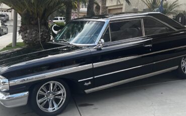 Ford-Galaxie-500-xl-1964-Black-White-4