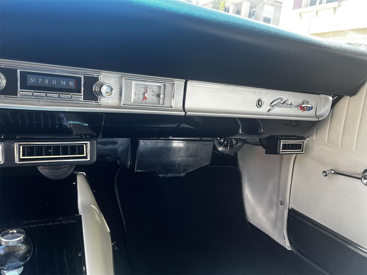 Ford-Galaxie-500-xl-1964-Black-White-50