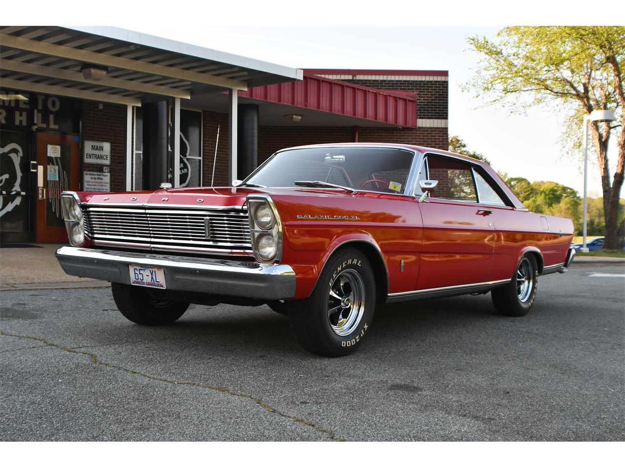 Ford-Galaxie-500-xl-1965-Red-Red-2