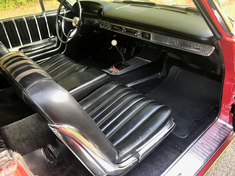 Ford-Galaxie-500xl-1963-Red-Black-11