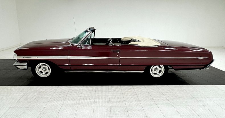 Ford-Galaxie-500xl-1964-Vintage-Burgundy-Black-1