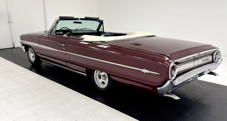 Ford-Galaxie-500xl-1964-Vintage-Burgundy-Black-2