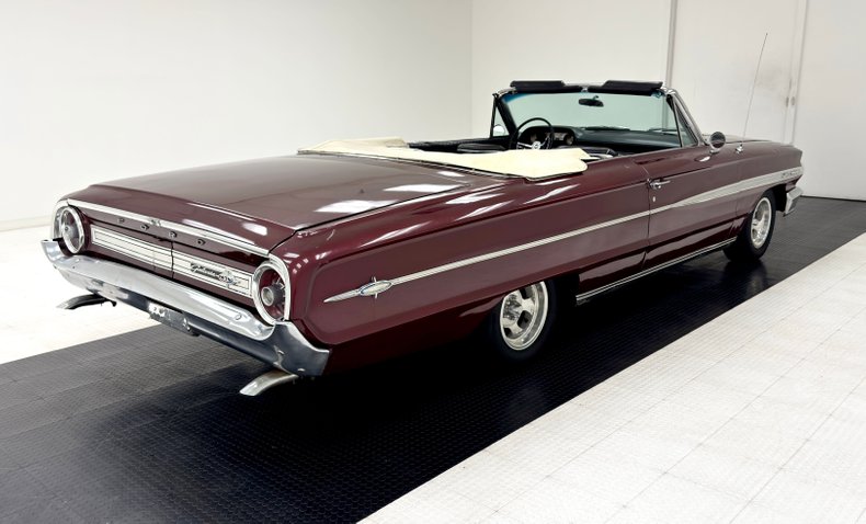 Ford-Galaxie-500xl-1964-Vintage-Burgundy-Black-4