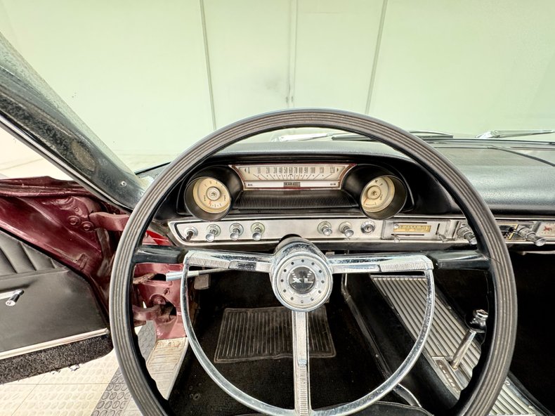 Ford-Galaxie-500xl-1964-Vintage-Burgundy-Black-40