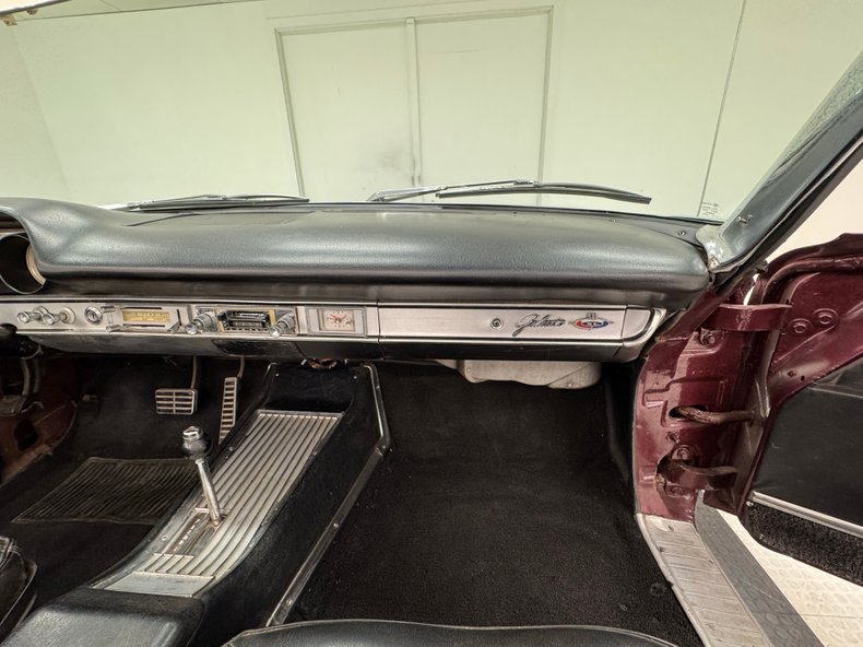 Ford-Galaxie-500xl-1964-Vintage-Burgundy-Black-43