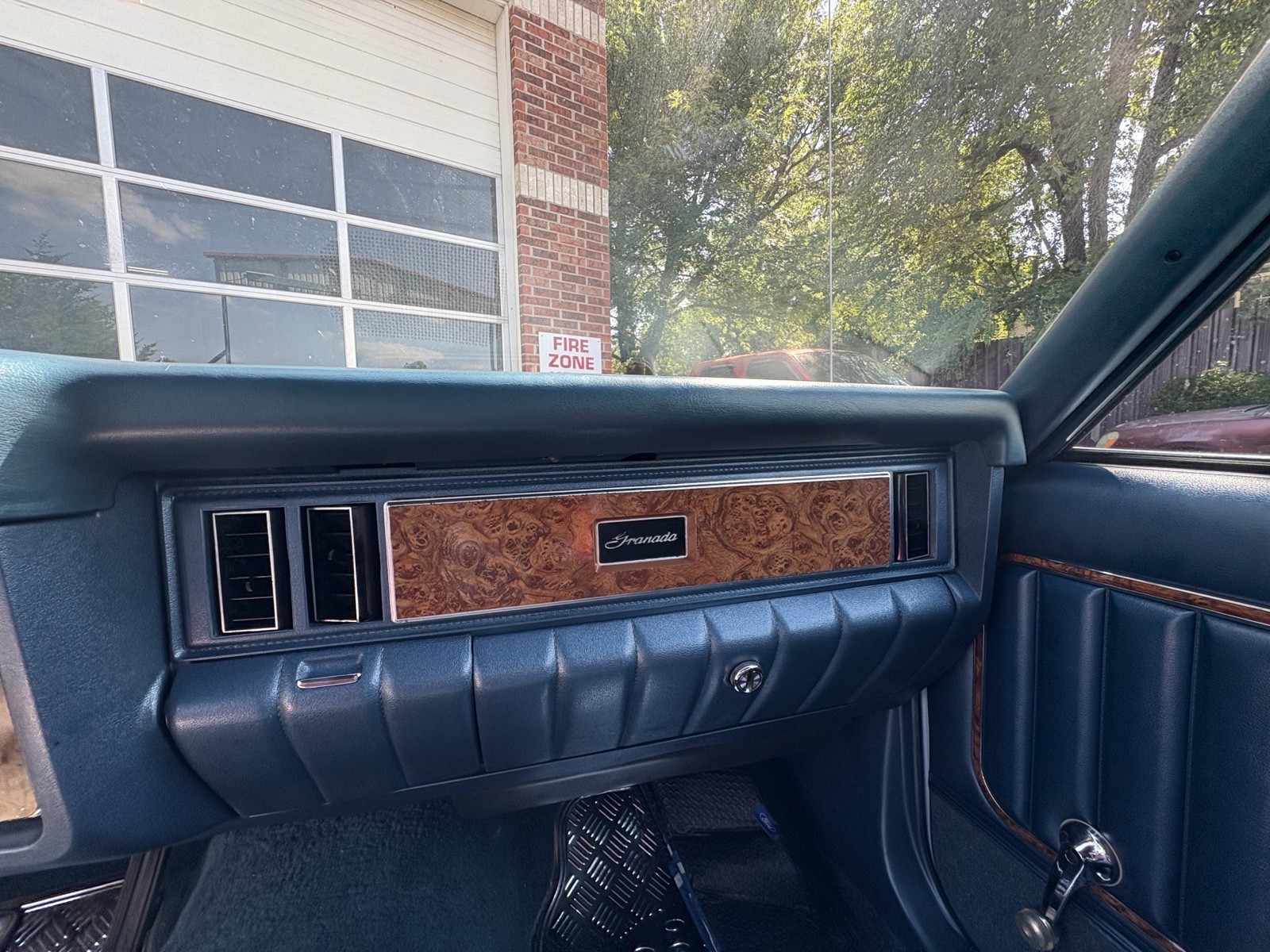 Ford-Granada-1977-8