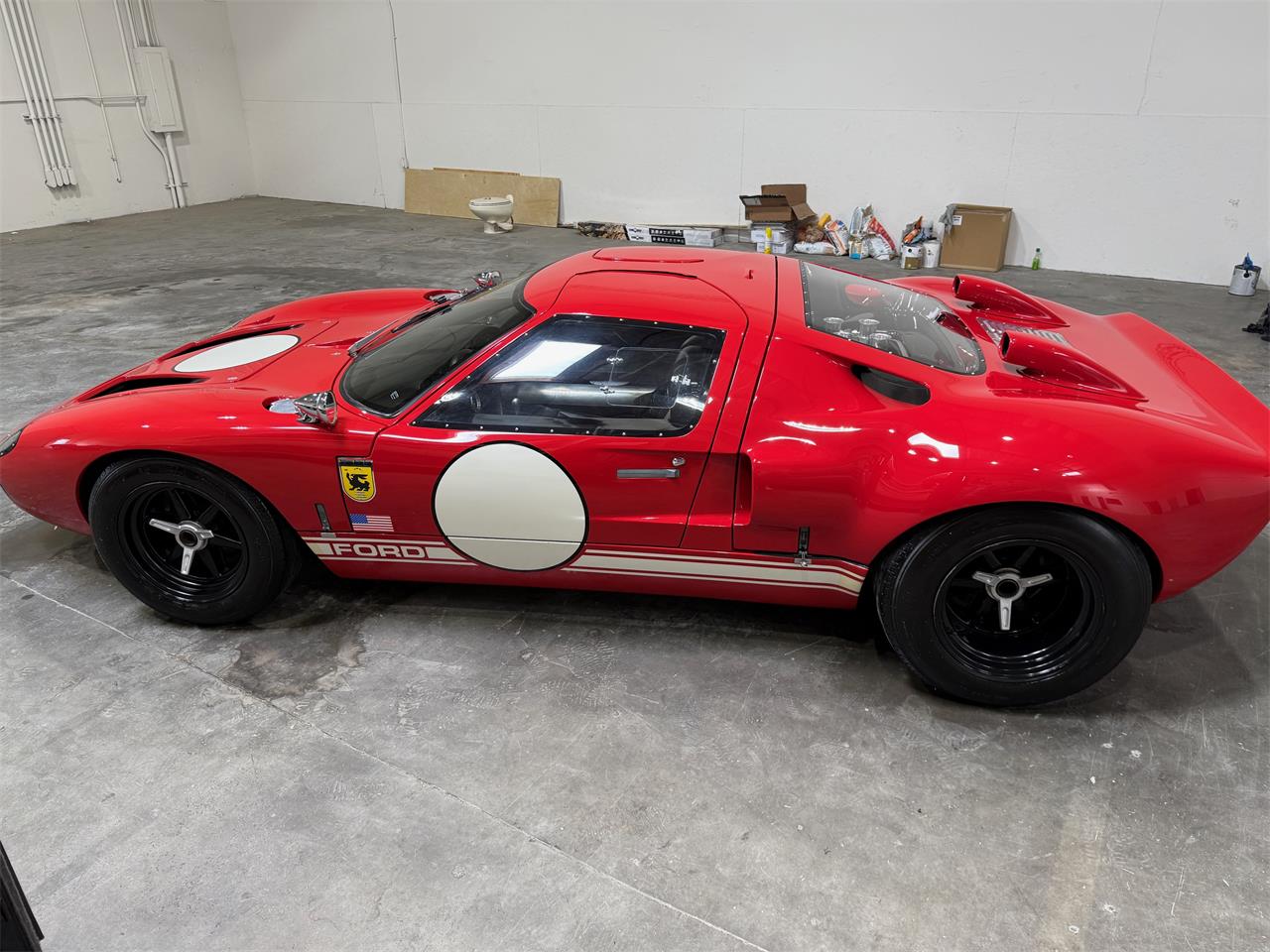 Ford-Gt40-1966-Red-Black-10