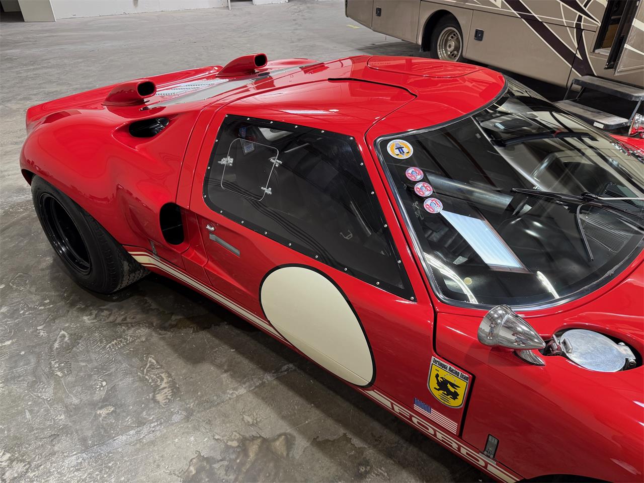 Ford-Gt40-1966-Red-Black-16